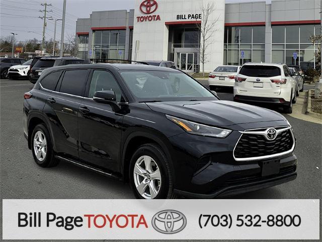 used 2022 Toyota Highlander car, priced at $31,500