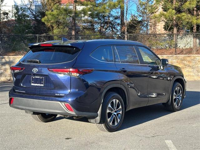 used 2024 Toyota Highlander car, priced at $43,897