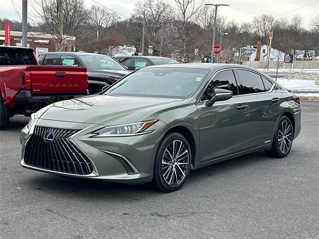 used 2022 Lexus ES 300h car, priced at $30,995