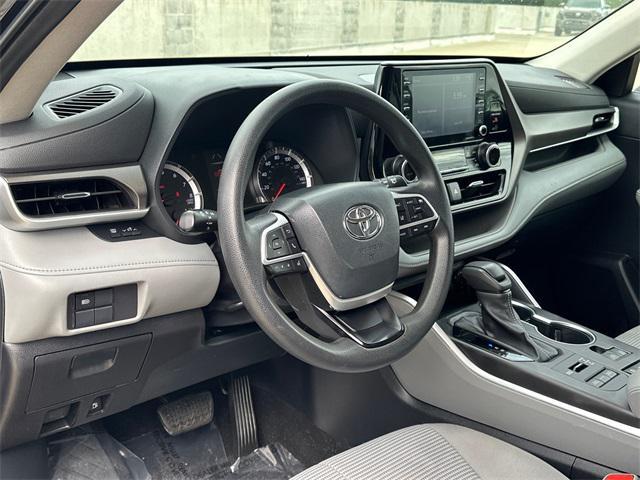 used 2022 Toyota Highlander car, priced at $32,665