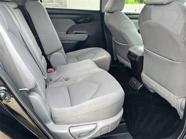 used 2022 Toyota Highlander car, priced at $32,665