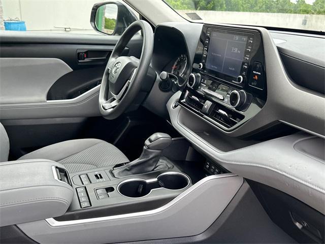 used 2022 Toyota Highlander car, priced at $32,665