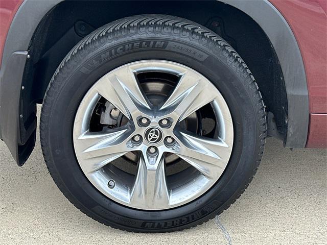 used 2017 Toyota Highlander car, priced at $31,185