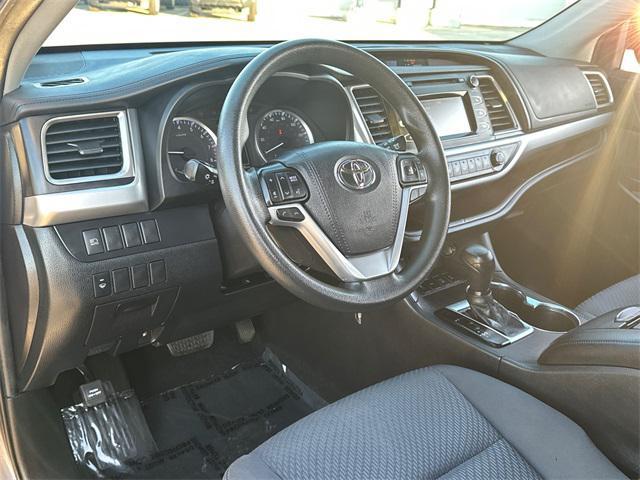 used 2019 Toyota Highlander car, priced at $22,275