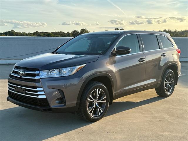 used 2019 Toyota Highlander car, priced at $22,275