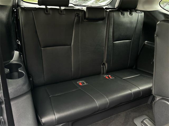 used 2020 Toyota Highlander car, priced at $27,570