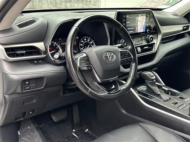 used 2020 Toyota Highlander car, priced at $27,570
