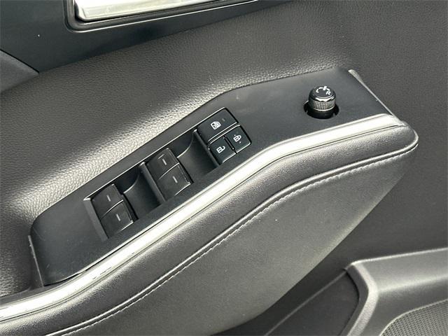 used 2020 Toyota Highlander car, priced at $27,570