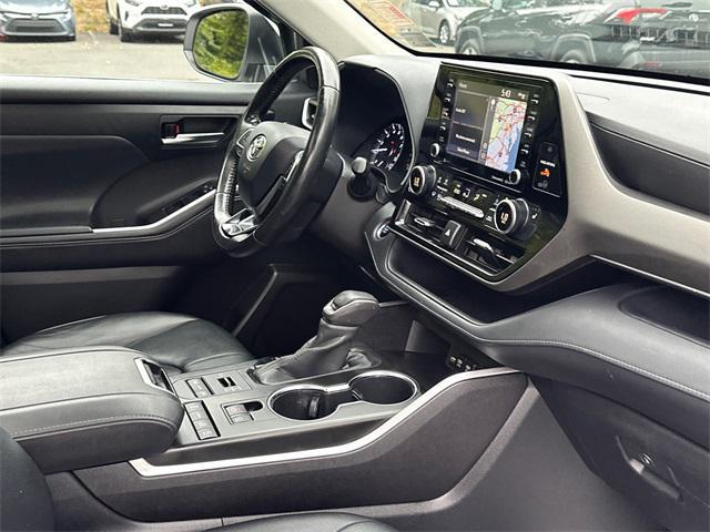 used 2020 Toyota Highlander car, priced at $27,570