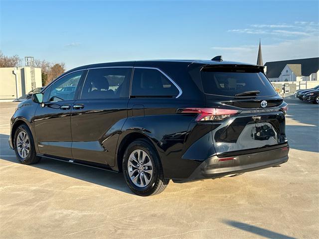 used 2021 Toyota Sienna car, priced at $33,296