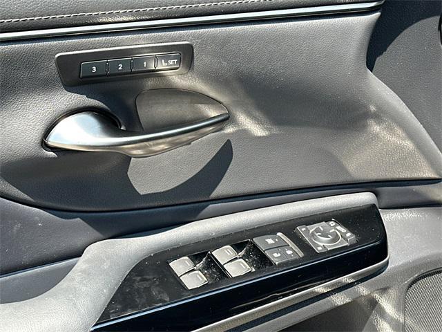 used 2022 Lexus ES 350 car, priced at $36,500
