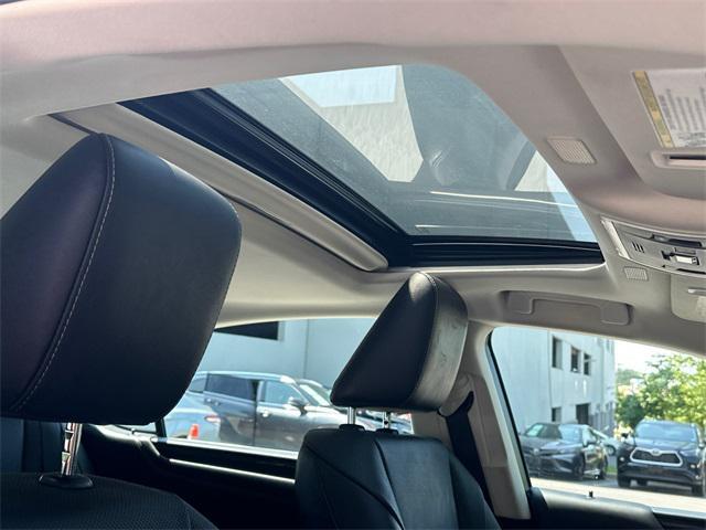 used 2022 Lexus ES 350 car, priced at $36,500
