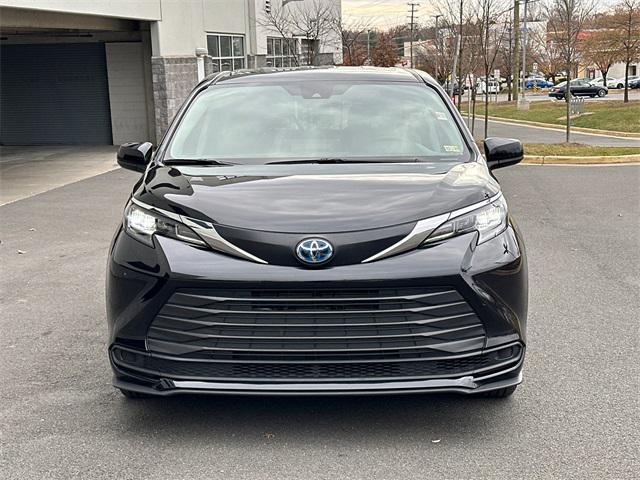 used 2024 Toyota Sienna car, priced at $40,995