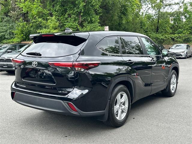 used 2024 Toyota Highlander car, priced at $38,500