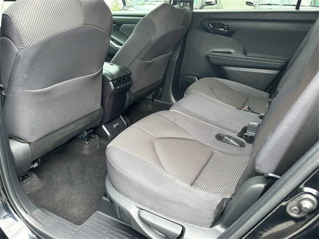 used 2024 Toyota Highlander car, priced at $38,500