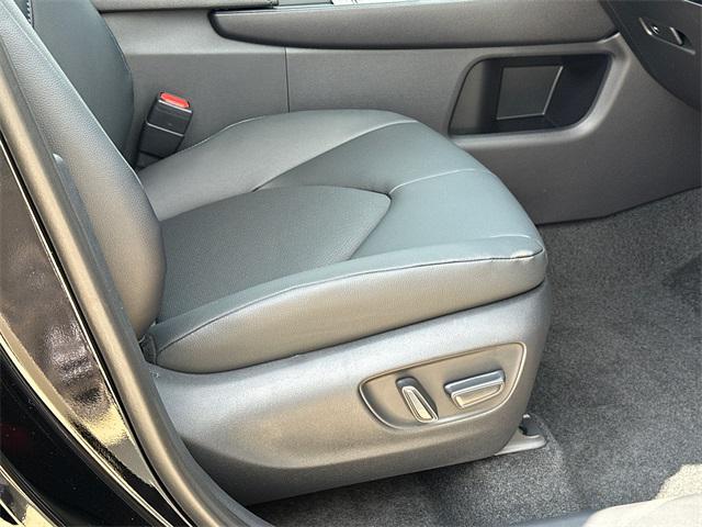 new 2025 Toyota Grand Highlander car, priced at $45,608
