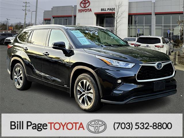 used 2020 Toyota Highlander Hybrid car, priced at $32,175