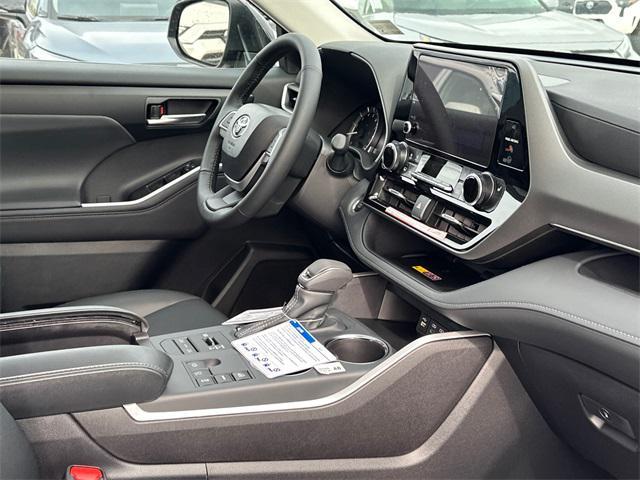 new 2026 Toyota Highlander car, priced at $47,153