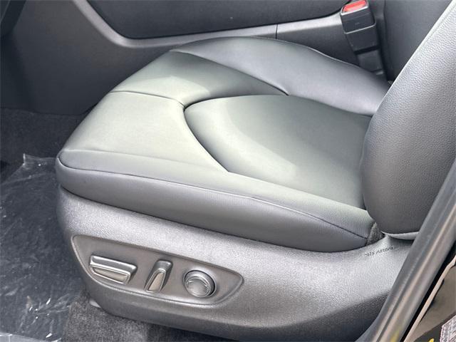 new 2026 Toyota Highlander car, priced at $47,153