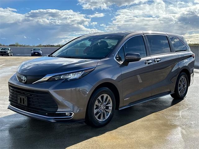used 2021 Toyota Sienna car, priced at $40,204