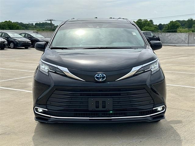 used 2021 Toyota Sienna car, priced at $40,856