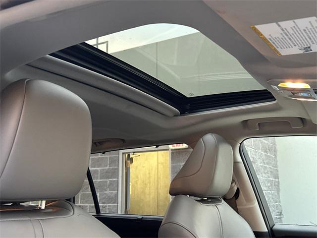 used 2022 Toyota Highlander car, priced at $34,995