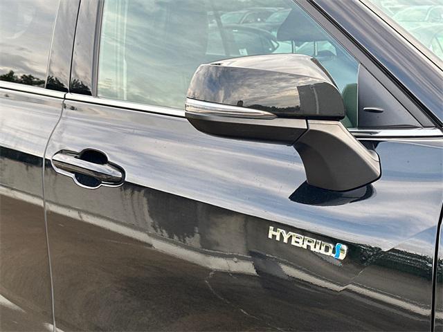 used 2021 Toyota Highlander Hybrid car, priced at $37,185