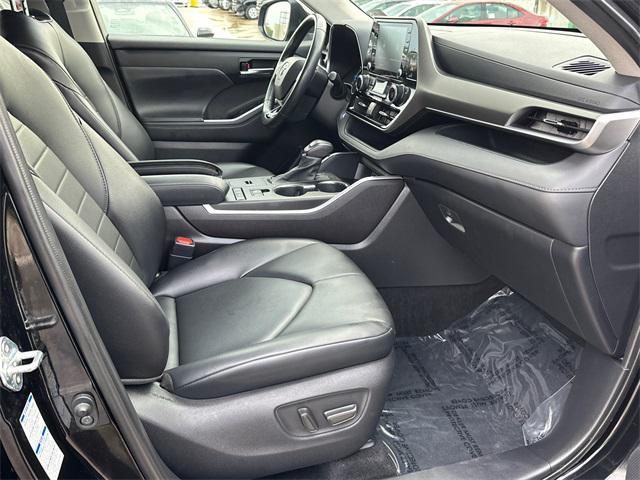 used 2021 Toyota Highlander Hybrid car, priced at $37,185