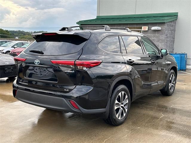 used 2021 Toyota Highlander Hybrid car, priced at $37,185