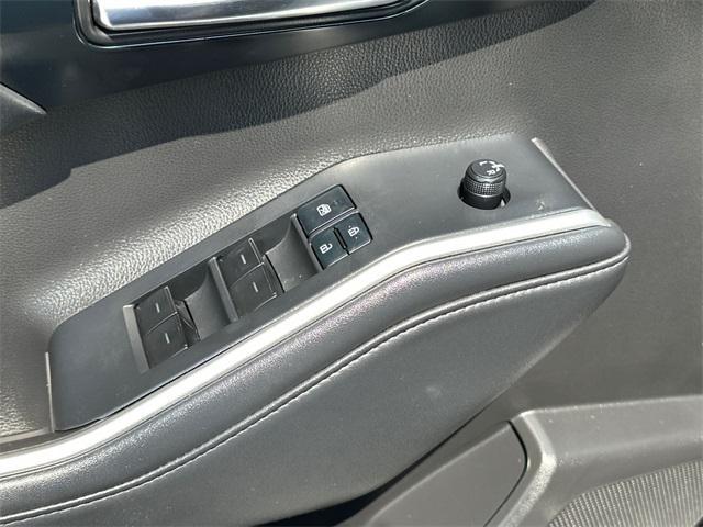 used 2022 Toyota Highlander car, priced at $29,451