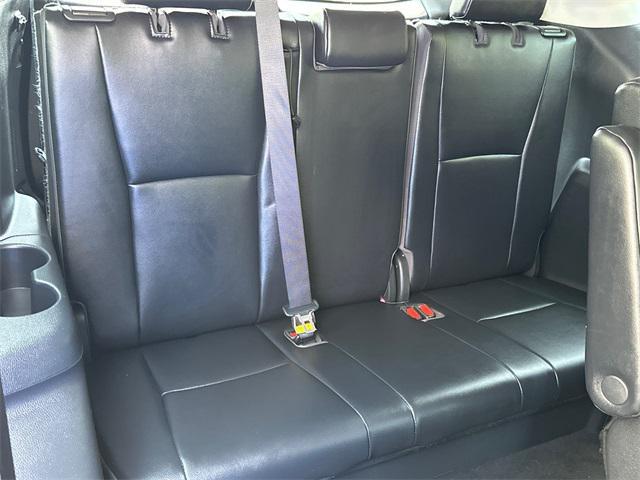 used 2022 Toyota Highlander car, priced at $29,451