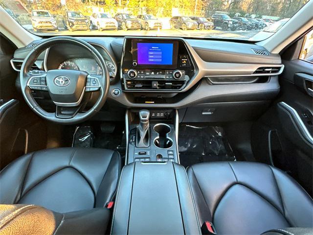used 2023 Toyota Highlander car, priced at $38,000