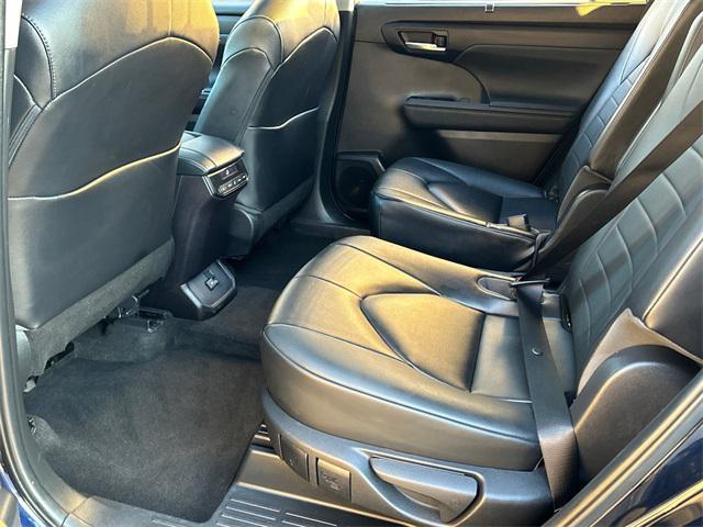 used 2023 Toyota Highlander car, priced at $38,000