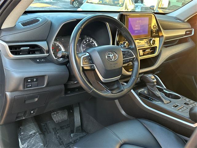 used 2023 Toyota Highlander car, priced at $38,000