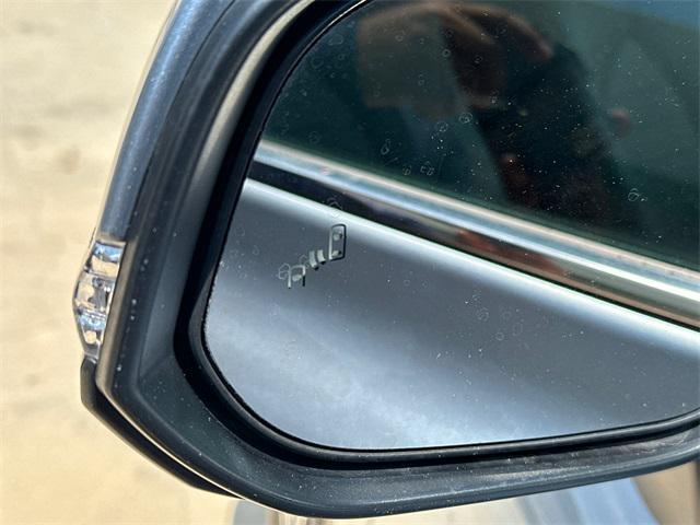 used 2021 Toyota Highlander car, priced at $37,000