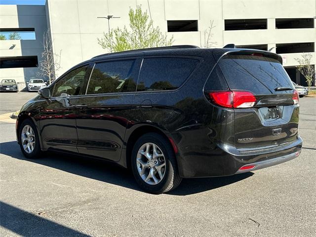 used 2017 Chrysler Pacifica car, priced at $15,795