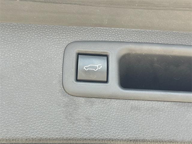 used 2021 Toyota Highlander Hybrid car, priced at $32,500