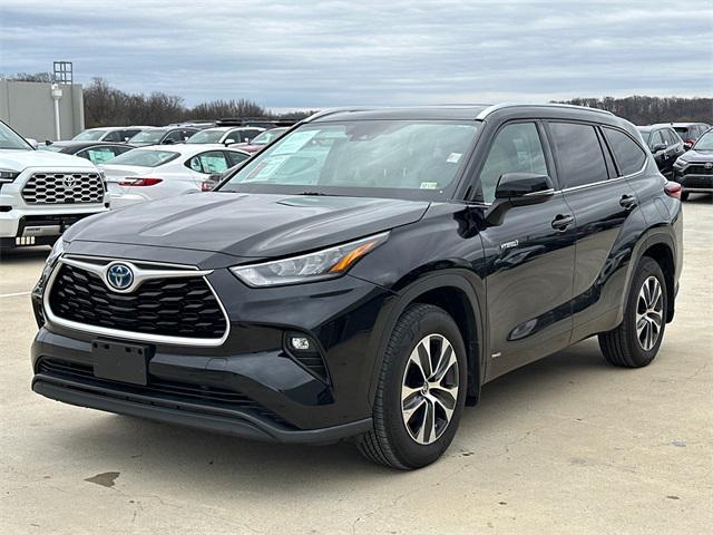 used 2020 Toyota Highlander Hybrid car, priced at $33,772