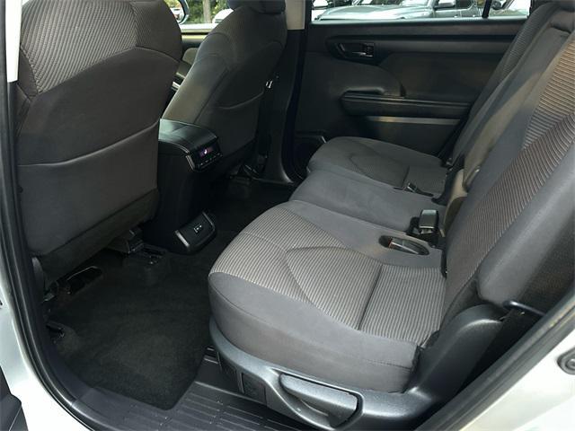 used 2024 Toyota Highlander car, priced at $35,749