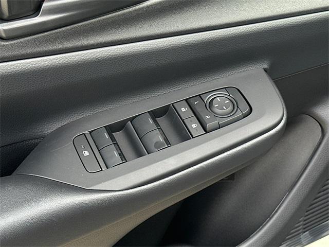 new 2026 Toyota Prius Plug-In Hybrid car, priced at $34,651