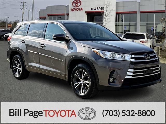 used 2017 Toyota Highlander car