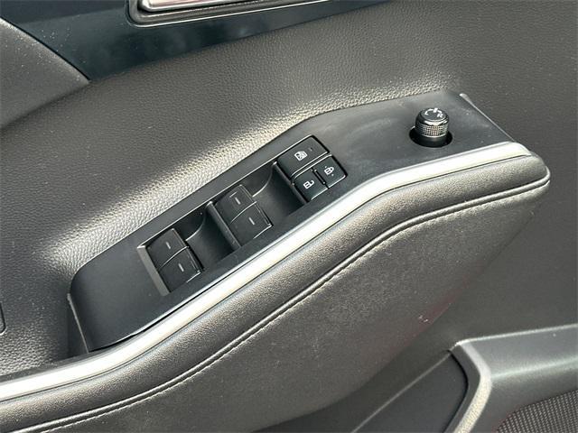 used 2020 Toyota Highlander car, priced at $27,715