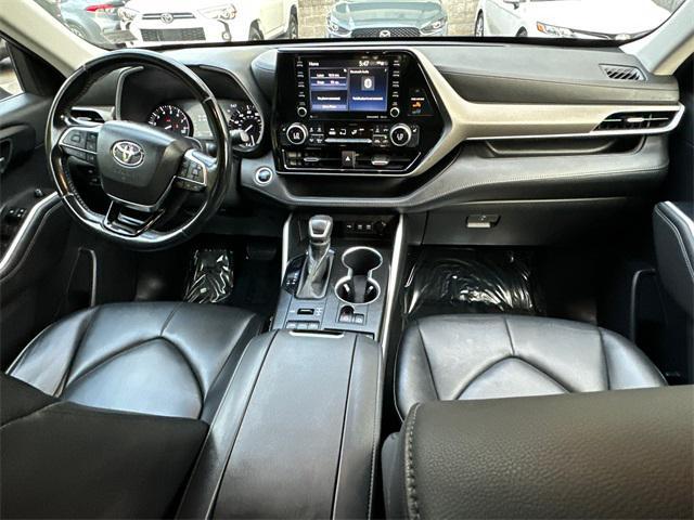 used 2020 Toyota Highlander car, priced at $27,715