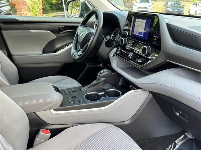 used 2023 Toyota Highlander car, priced at $37,840
