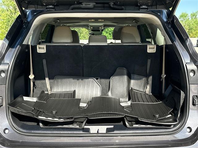 used 2021 Toyota Highlander Hybrid car, priced at $38,610