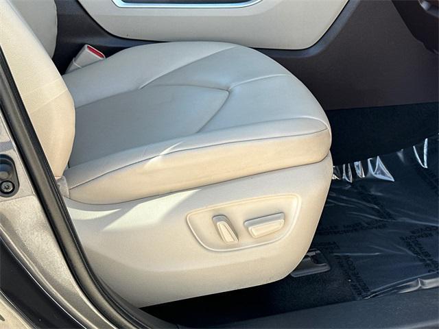 used 2021 Toyota Highlander Hybrid car, priced at $38,610