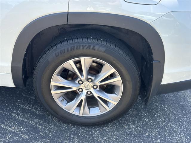 used 2014 Toyota Highlander car, priced at $15,000