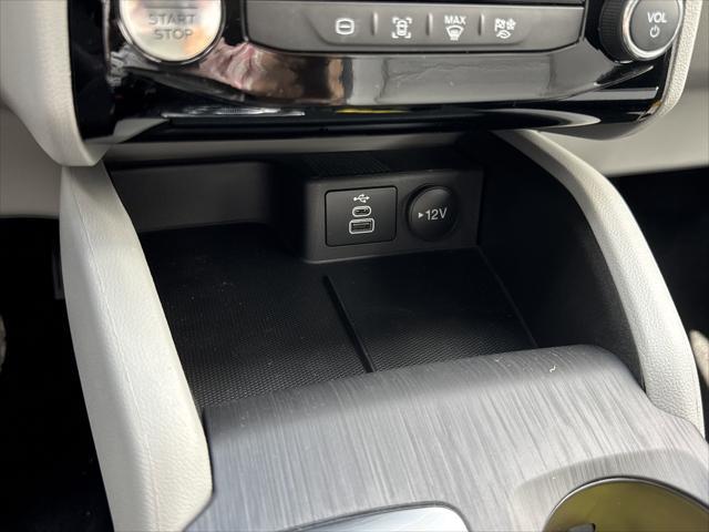 new 2025 Ford Escape PHEV car, priced at $32,168