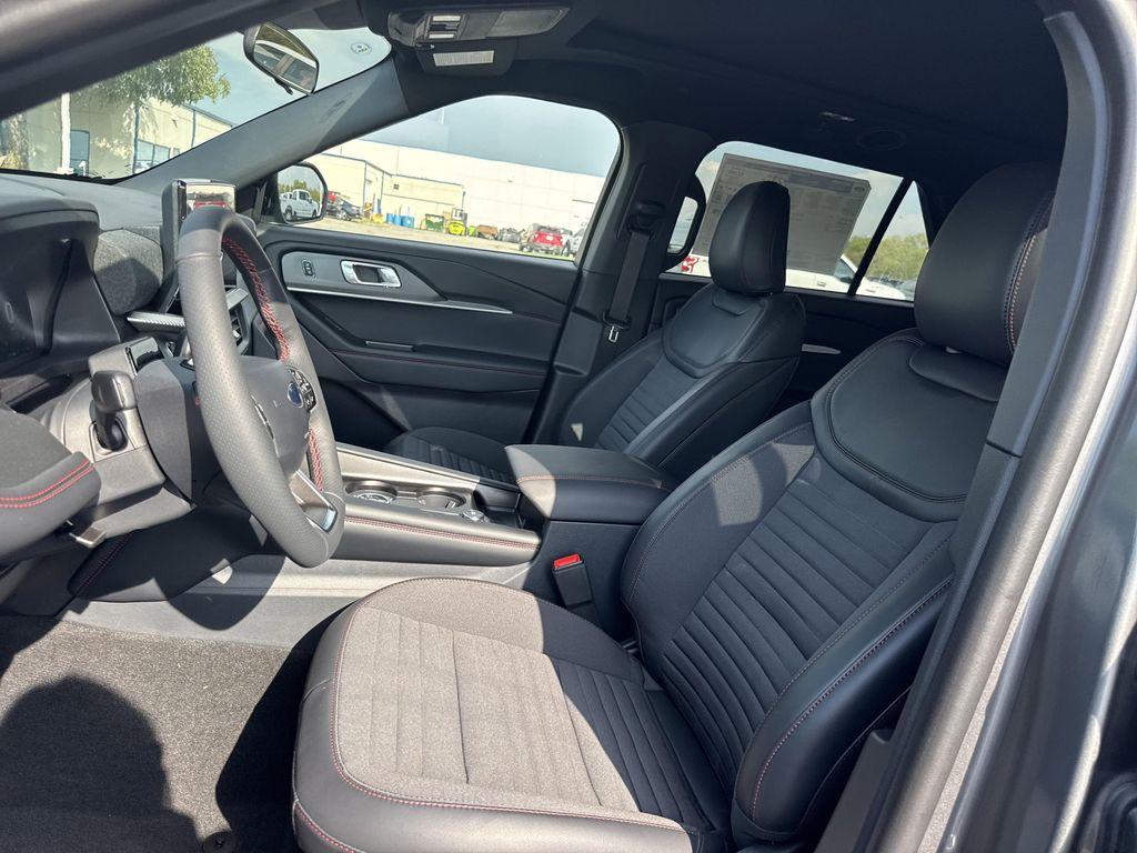 new 2025 Ford Explorer car, priced at $47,425
