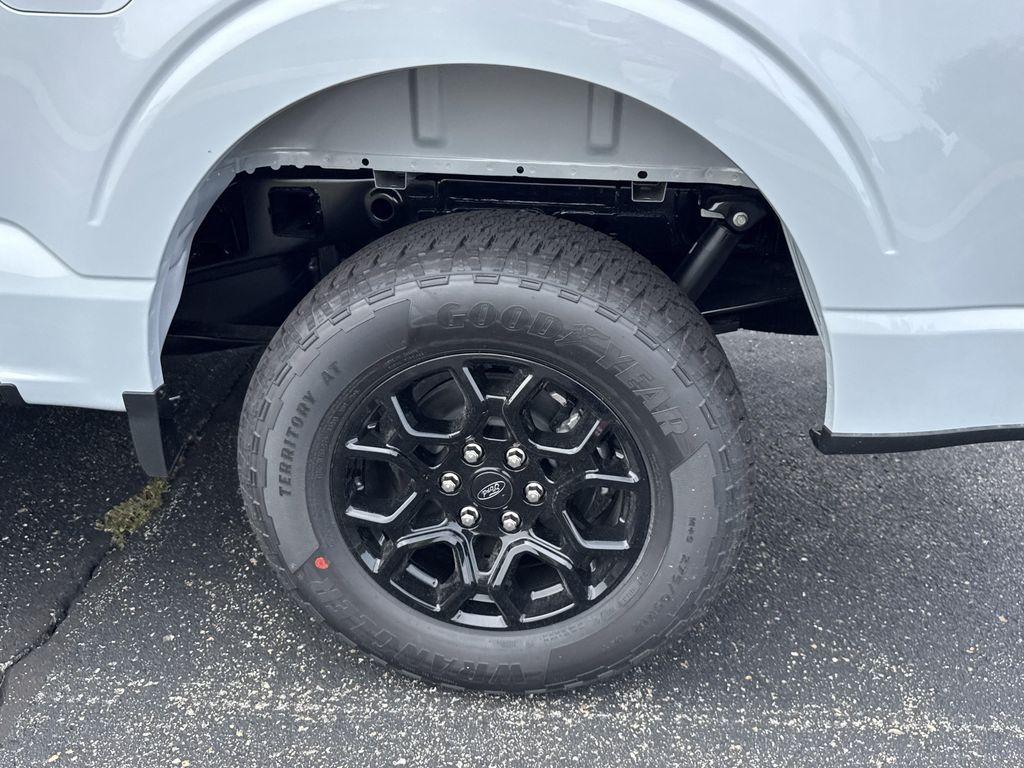 new 2025 Ford F-150 car, priced at $54,211